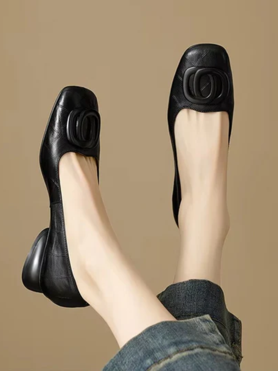 Vivienne™ Opium Elegant Flats — Black