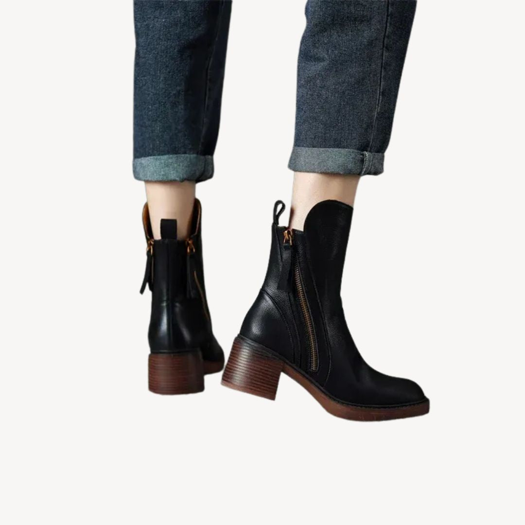 Corvianoir Orthopedic Ankle Boots detail