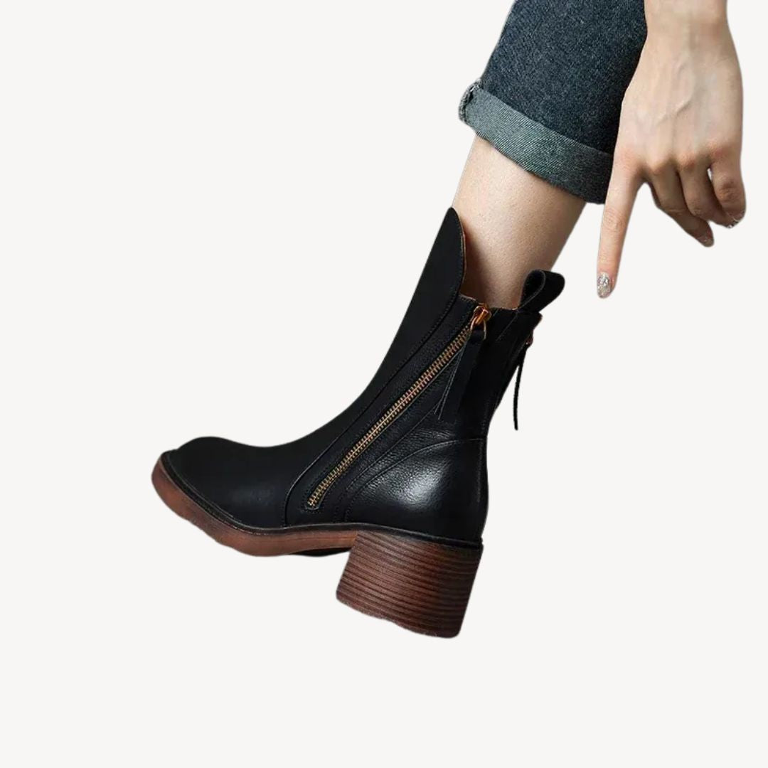 Corvianoir Orthopedic Ankle Boots detail