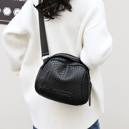 Soleil | Chic Lightweight Shell Crossbody Bag