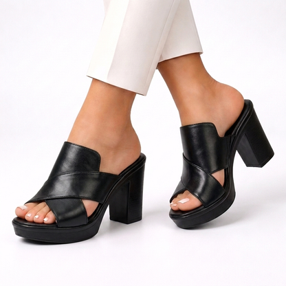 Darcy Elegant Sandals - Black
